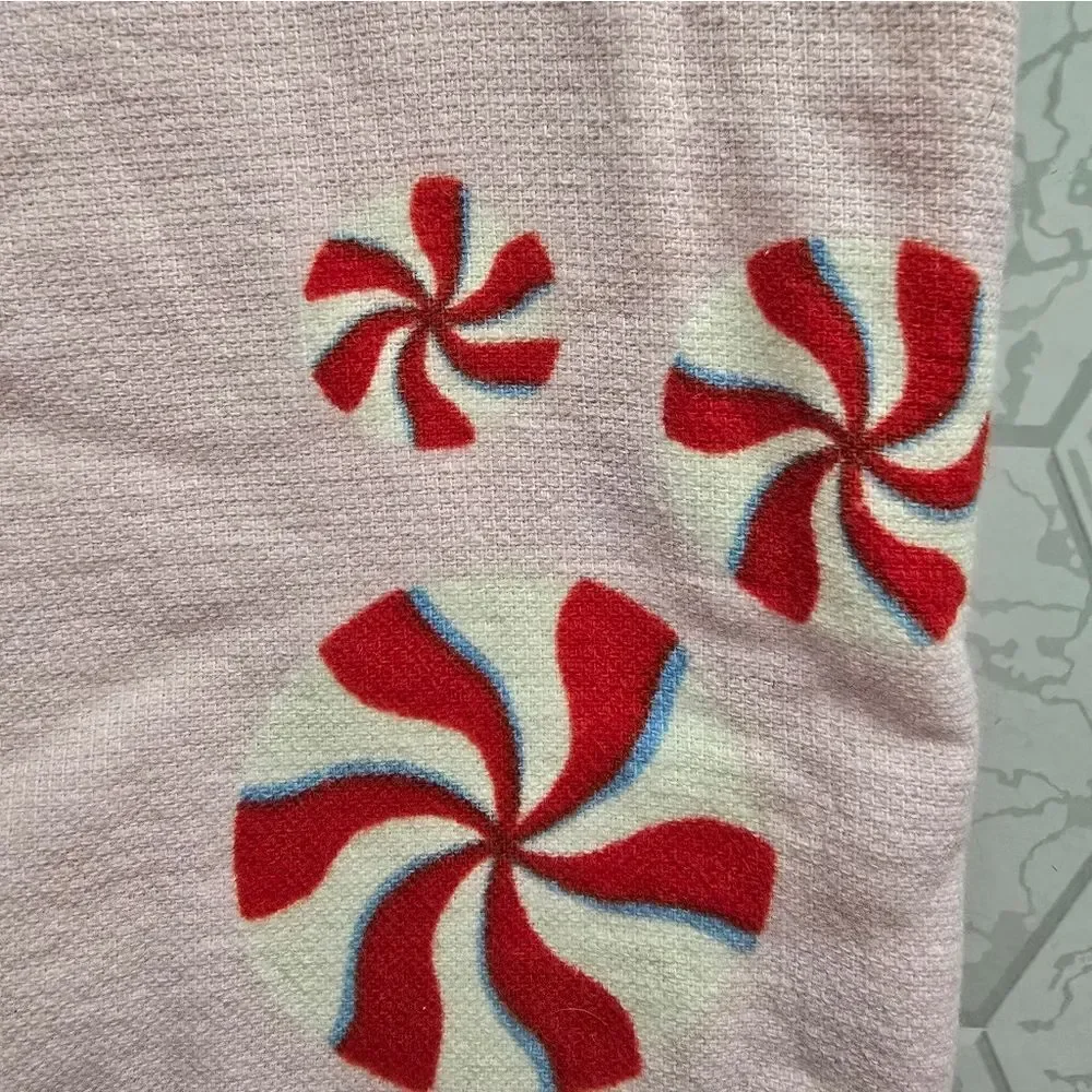 2pc Wondershop Christmas 100% cotton Pappermint Swirl Towel Set, New